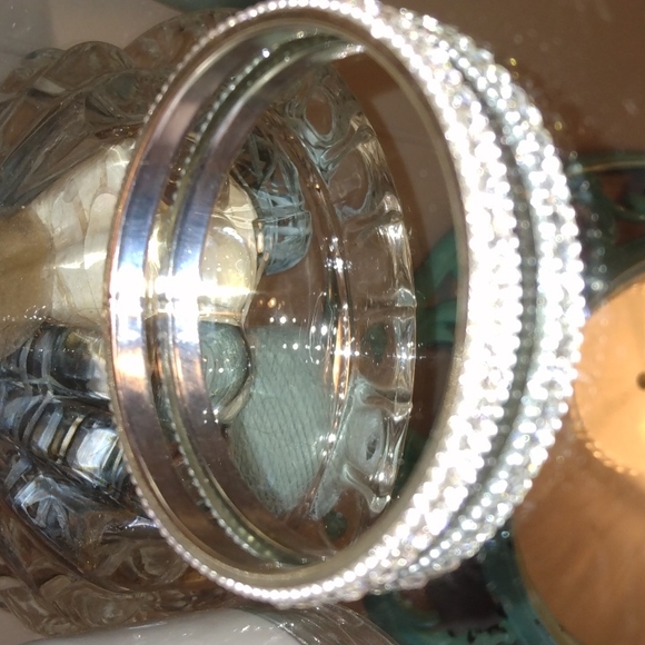 Crystal studded bangle. - Picture 4 of 5
